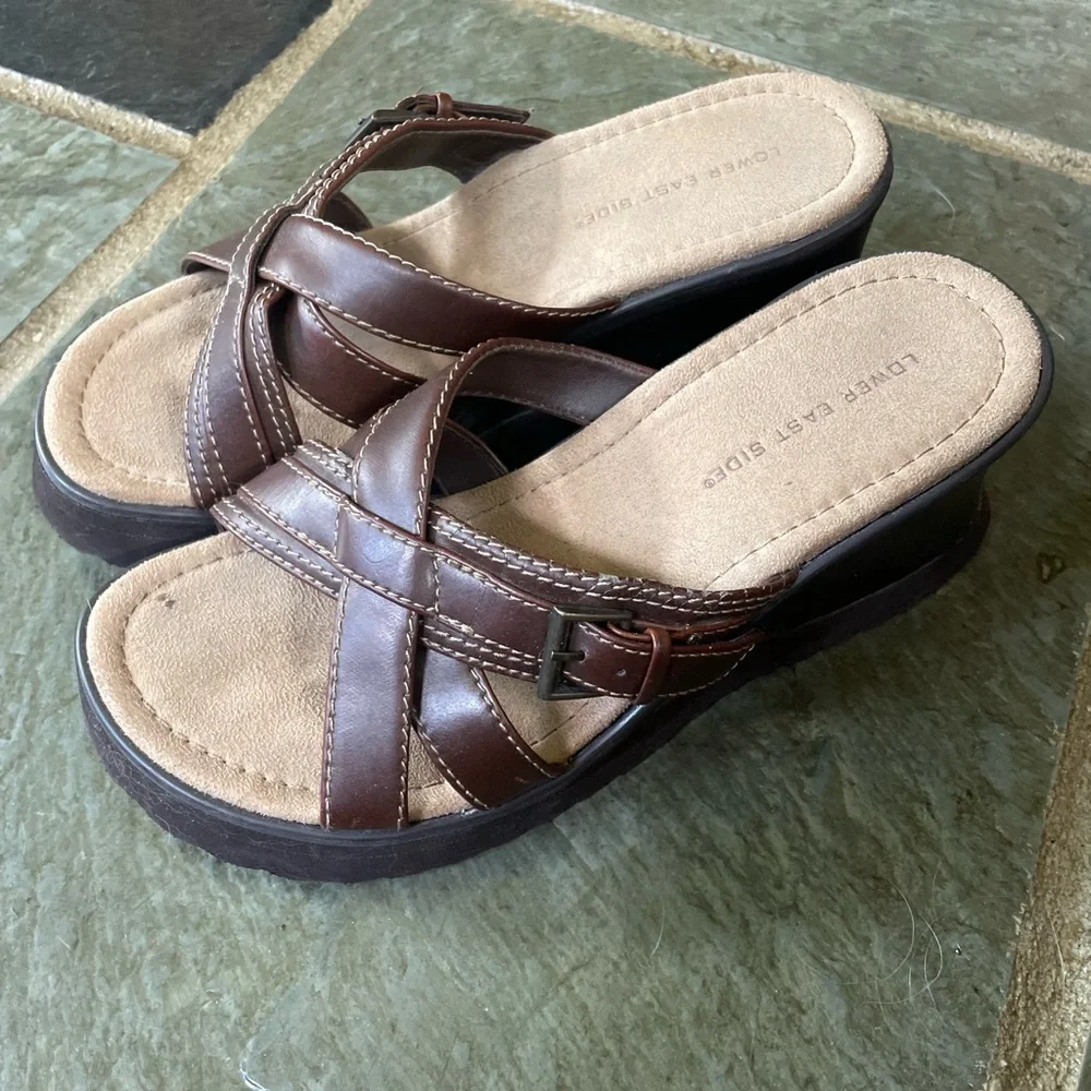 LOWER EAST SIDE Brown Leather Crisscross Platform Sandals